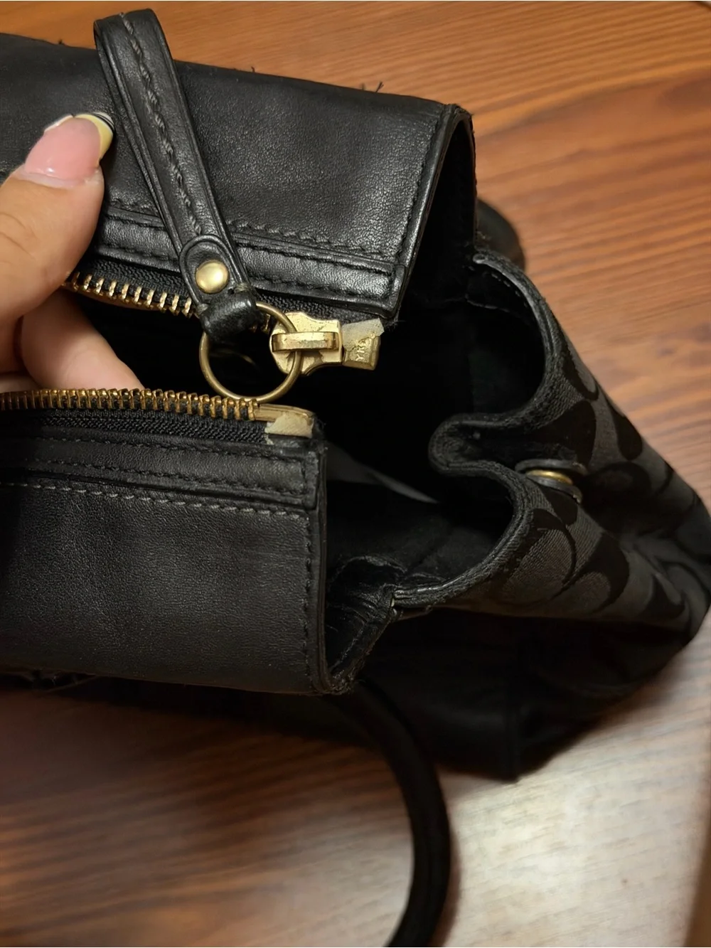 Black Hamptons carryall handbag